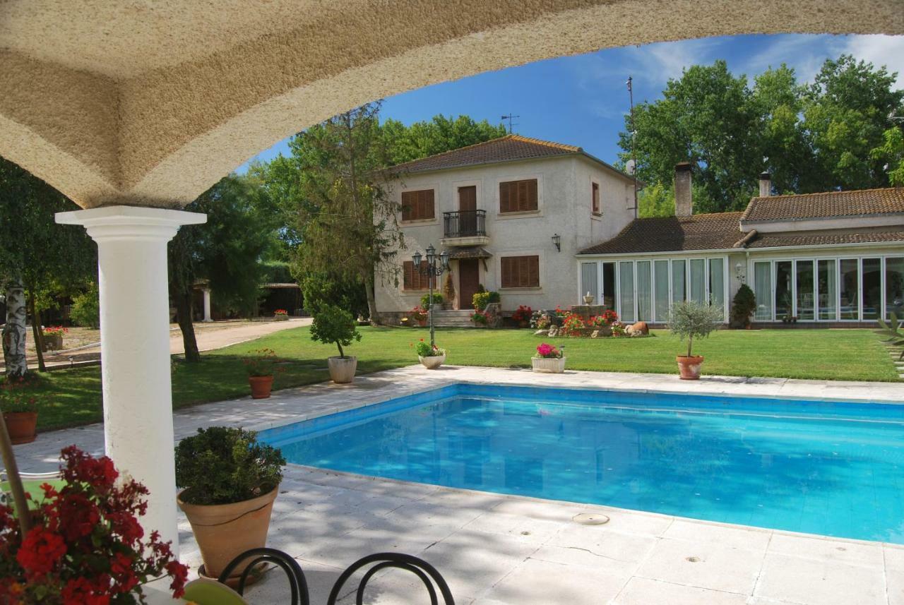 Vila El Campillo Pelabravo Exteriér fotografie