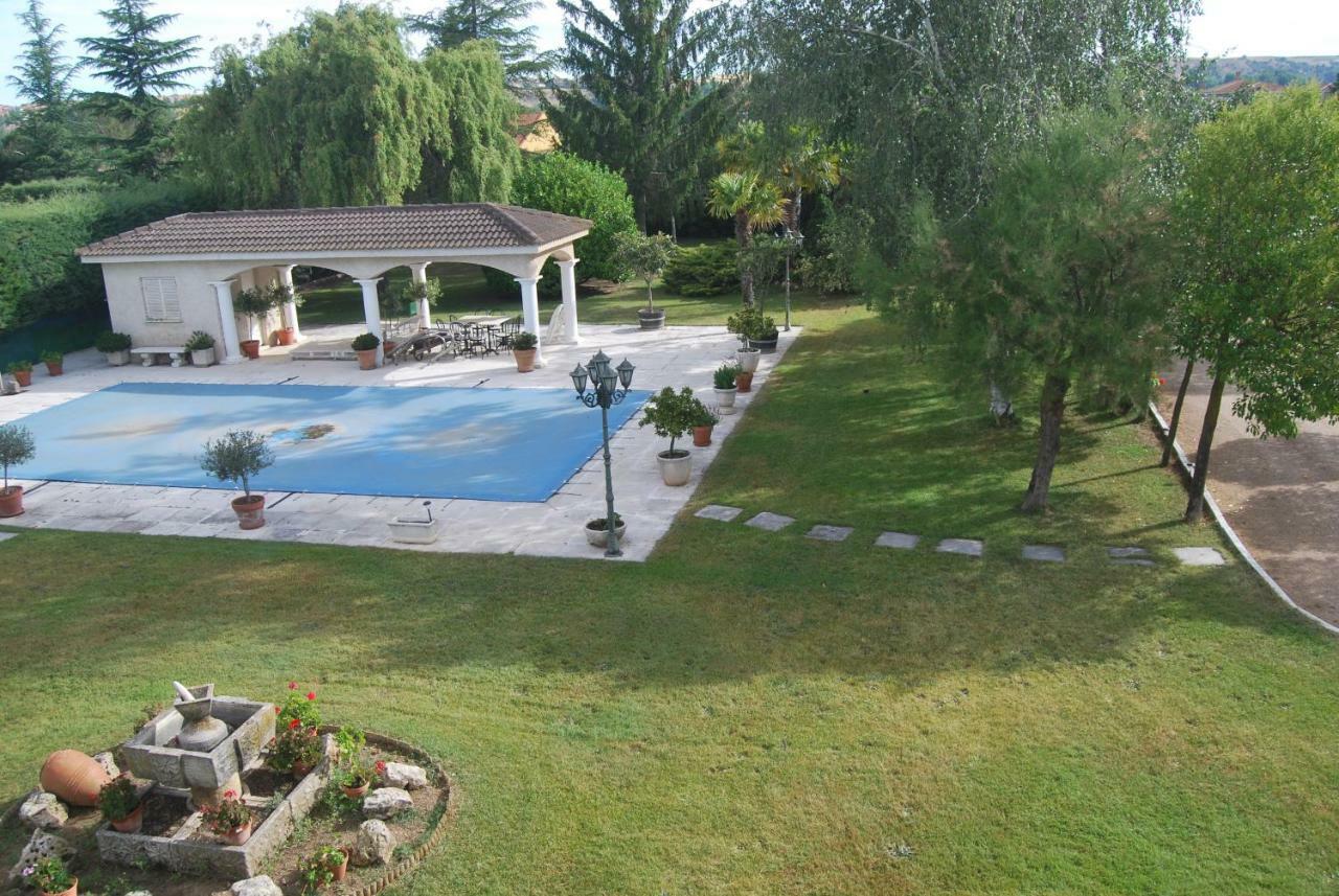 Vila El Campillo Pelabravo Exteriér fotografie